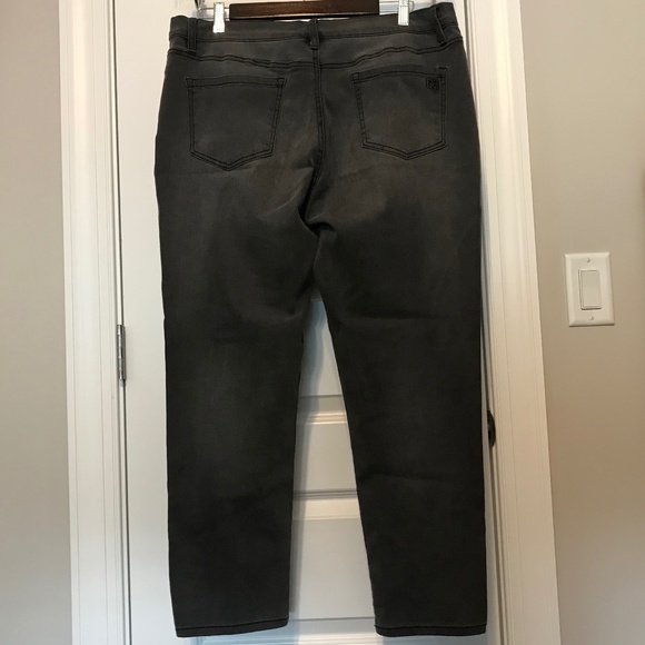 NWOT DG2 5-pocket dark gray jeans with gunmetal bling —virtual stretch (16P) - Picture 3 of 16